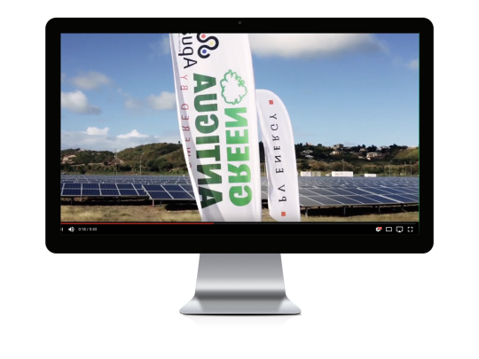 Screen showing the image film about the airport solar power plant Antigua.