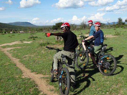 Guided e-bike ride in Kenya.